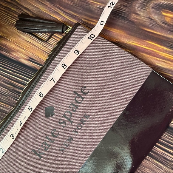 Kate Spade *like new* purple eggplant color Ash Street pouch/wristlet - Picture 9 of 9